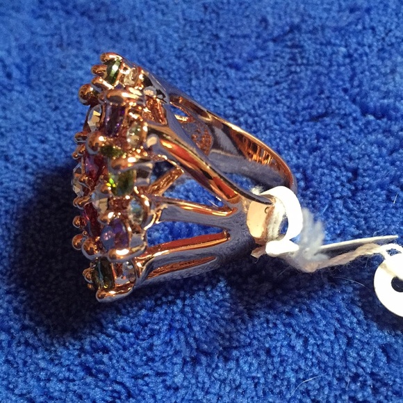 Statement Ring - Picture 2 of 4